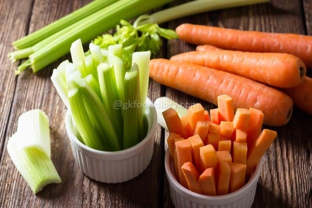 Foods to avoid feeding baby - raw vegetables