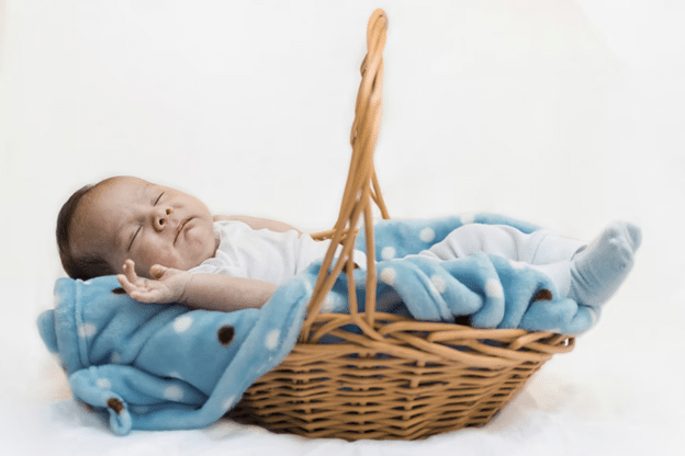 9 Baby Photo Shoot Ideas at Home 14