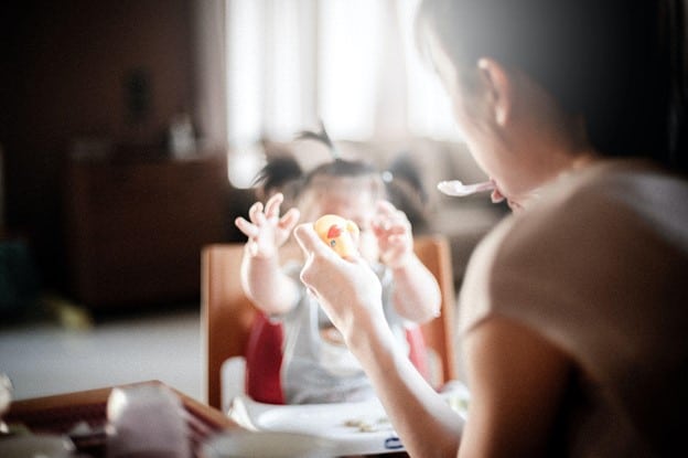 Your Ultimate Guide to Baby Led Weaning - solid foods